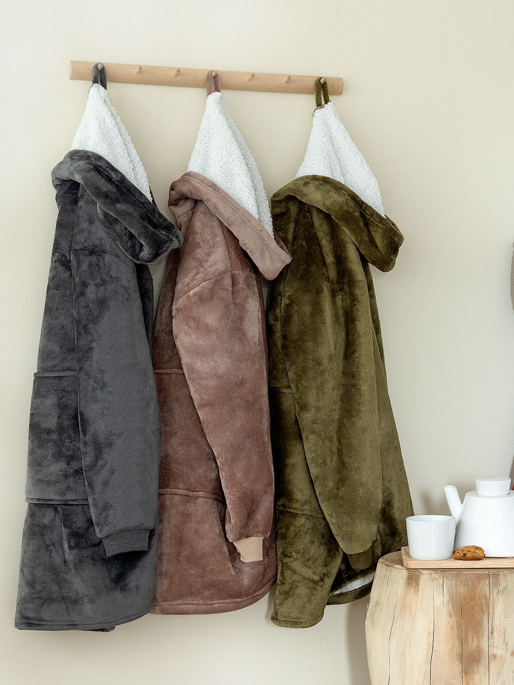 Wearable hooded blanket HUHU / 90 x 100 cm