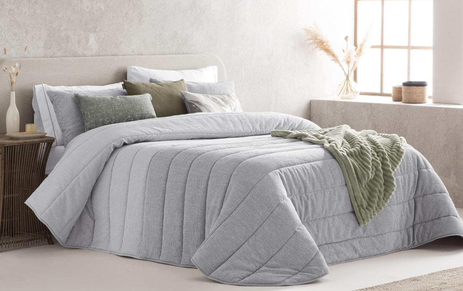 Bedspread OLAYA / Perla / 250 x 270 cm